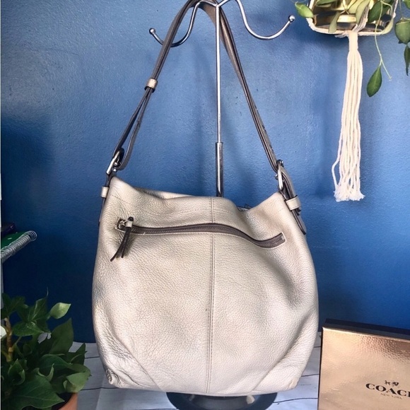 Coach Vintage Metallic Silver Leather Shoulder Satchel Duffel Bag Purse - Picture 10 of 15